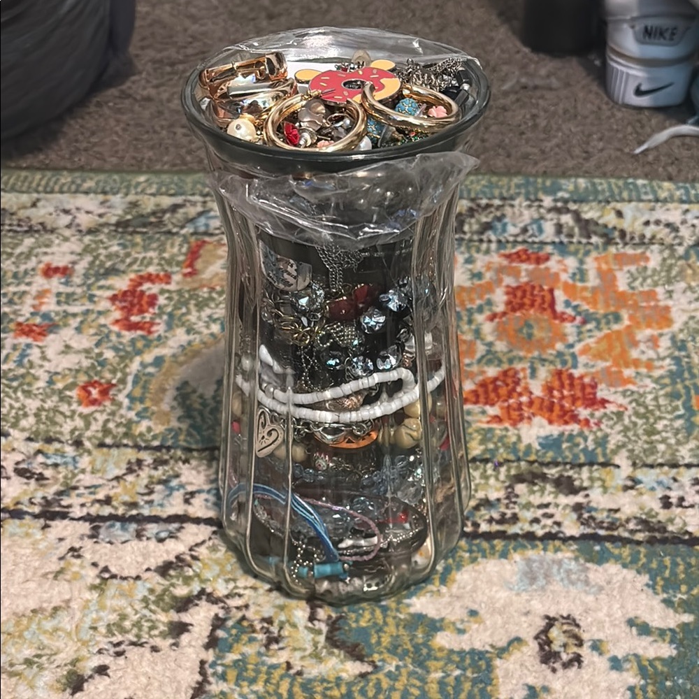 Mystery jewlery jar